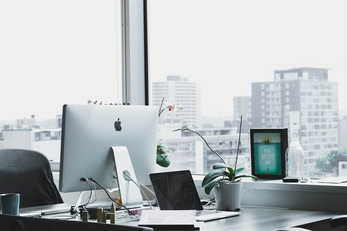 Modern workspace
